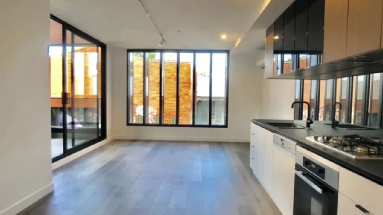 Furnished room with own bathroom