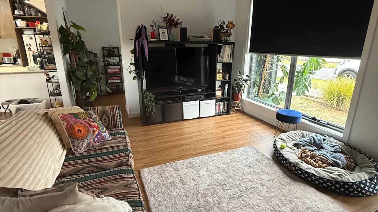 Unfurnished room in a share house