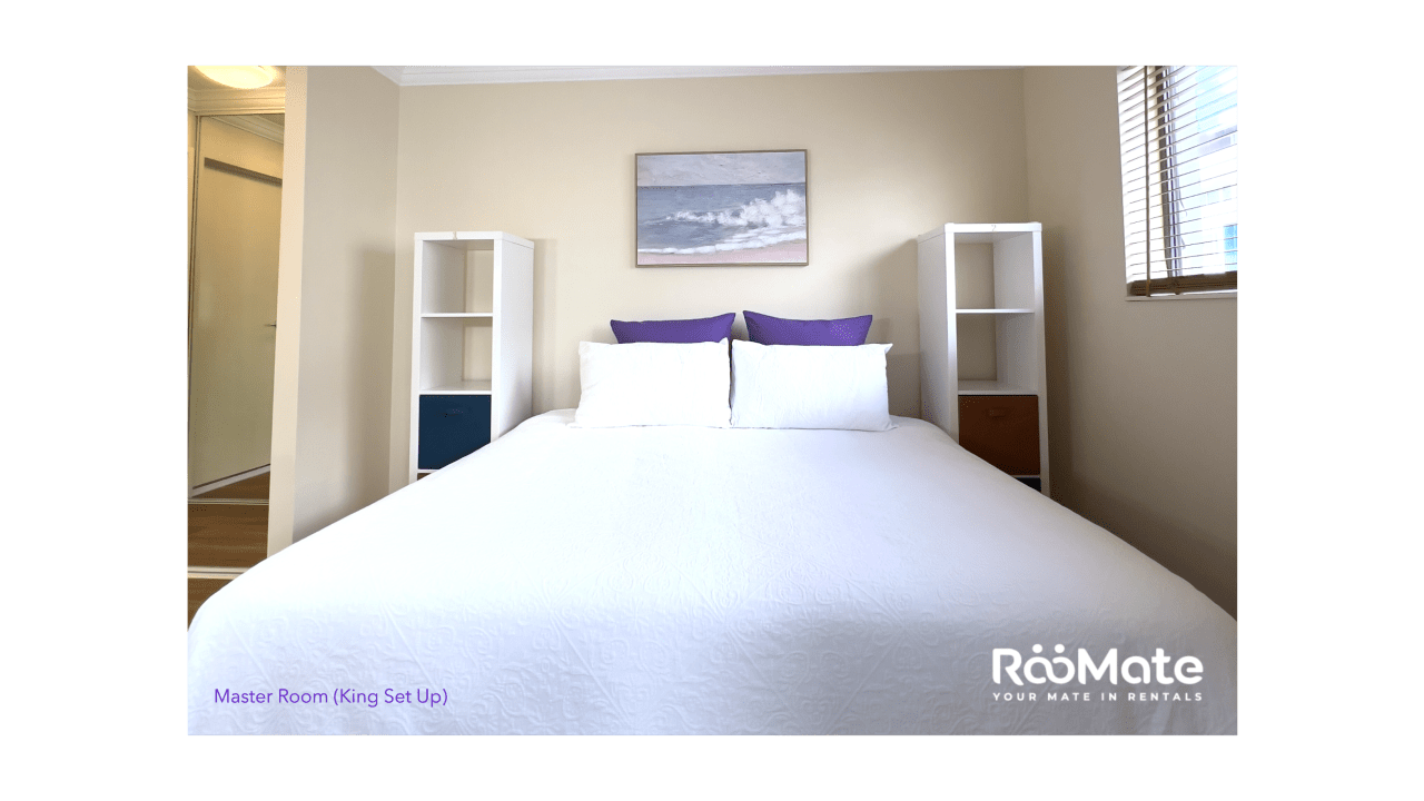 Furnished room with ensuite in a flatshare