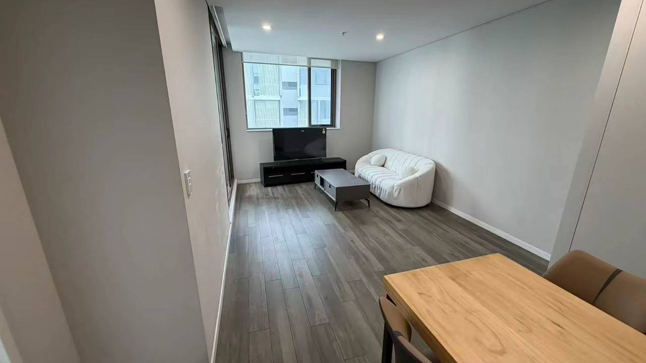 Whole property with 2 rooms for rent