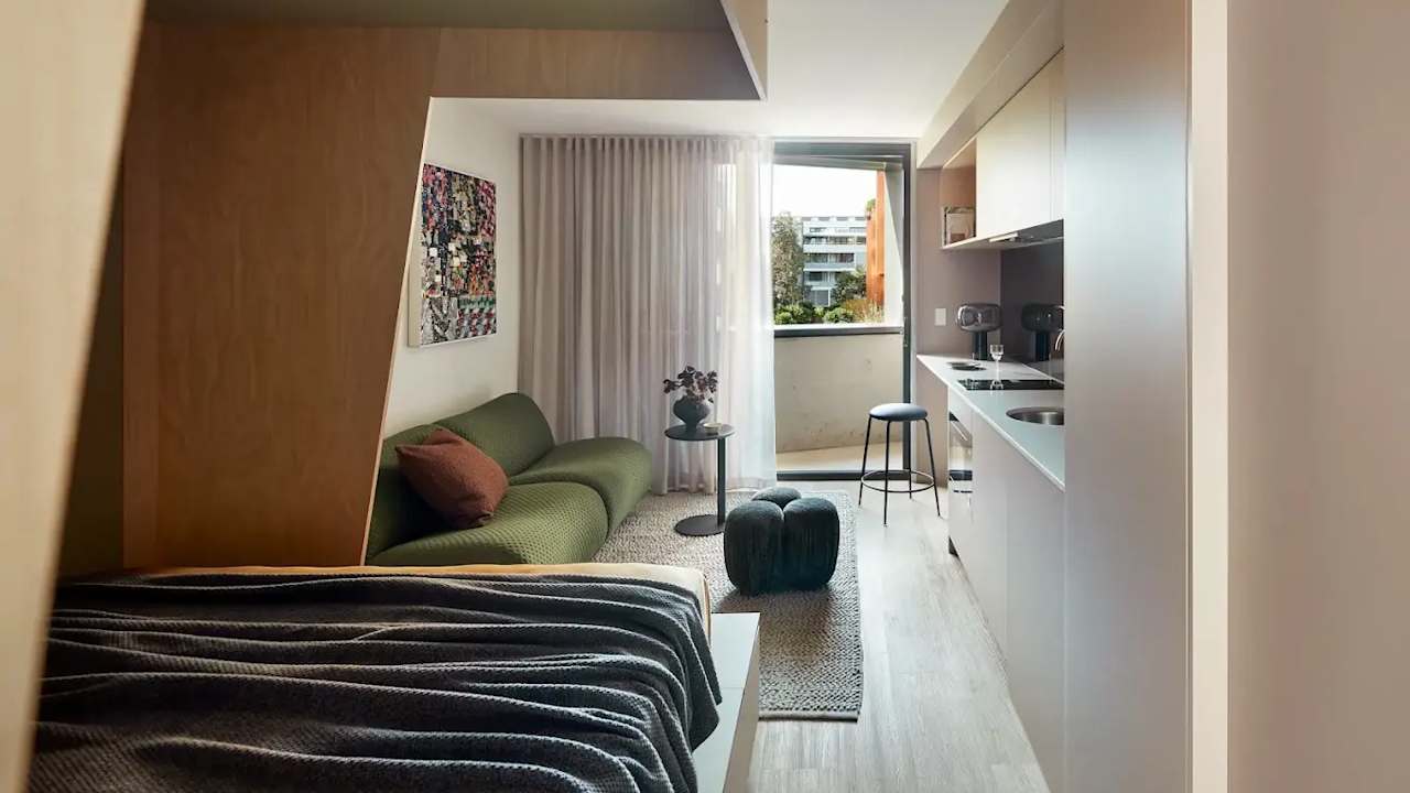 Furnished room studio flat for rent
