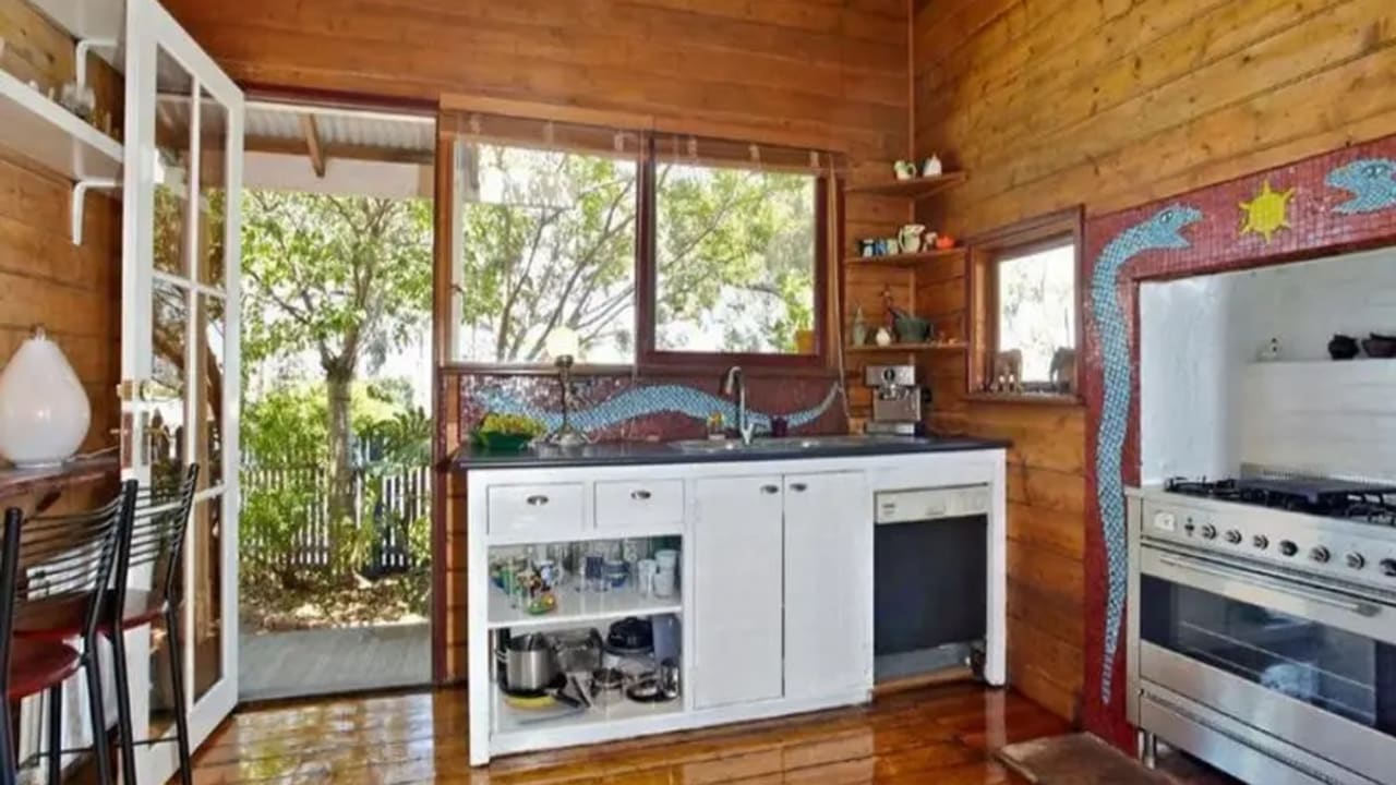 Unfurnished room in a share house