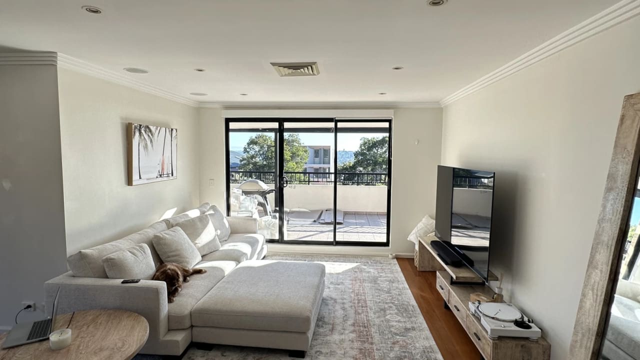 Unfurnished room with own bathroom