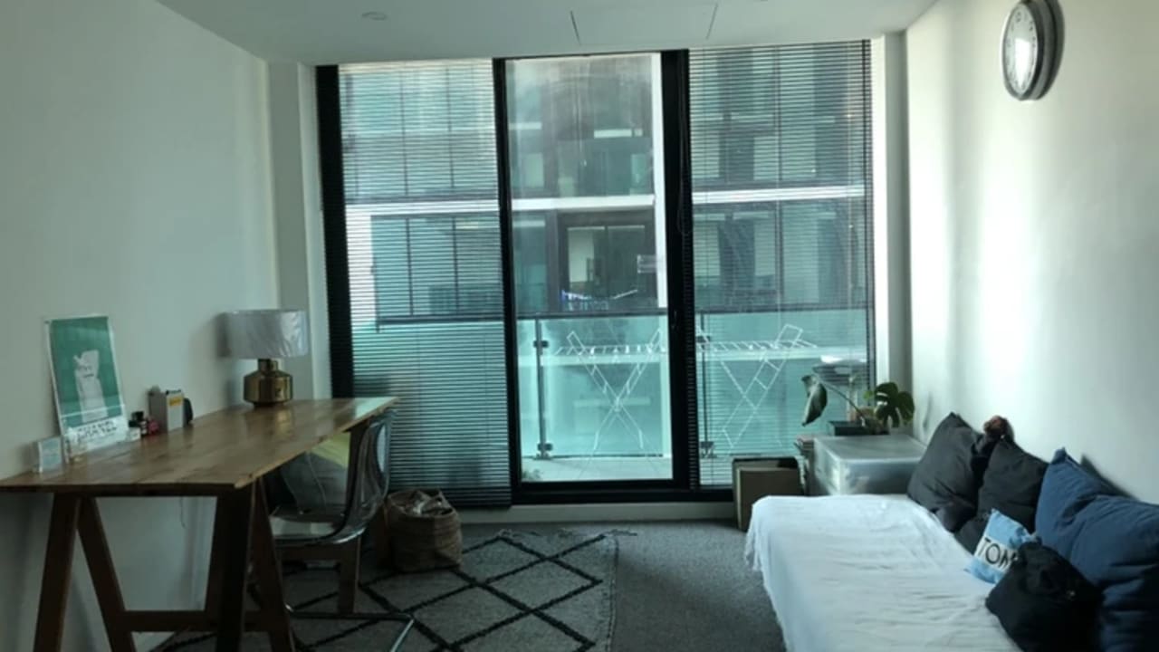 Furnished room in a flatshare