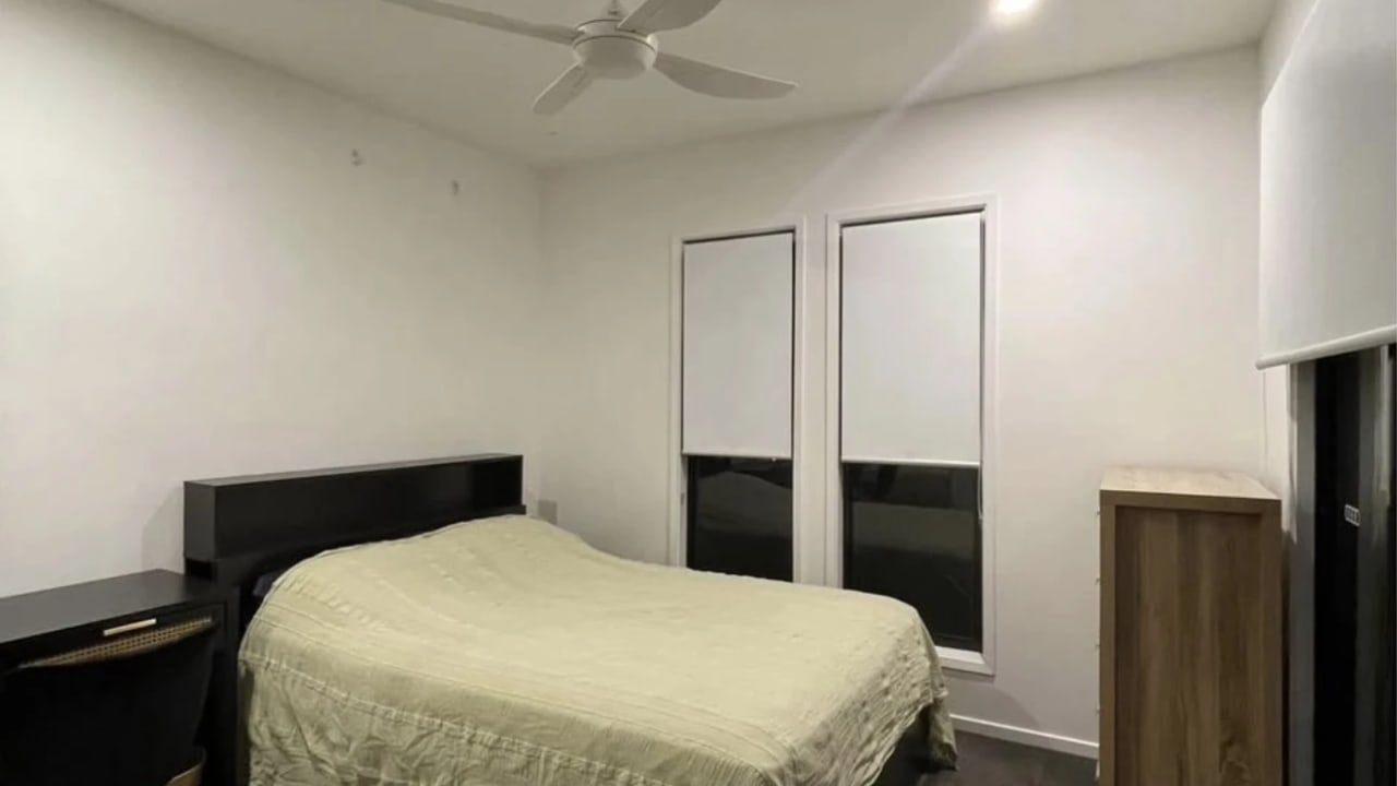 Furnished room in a share house