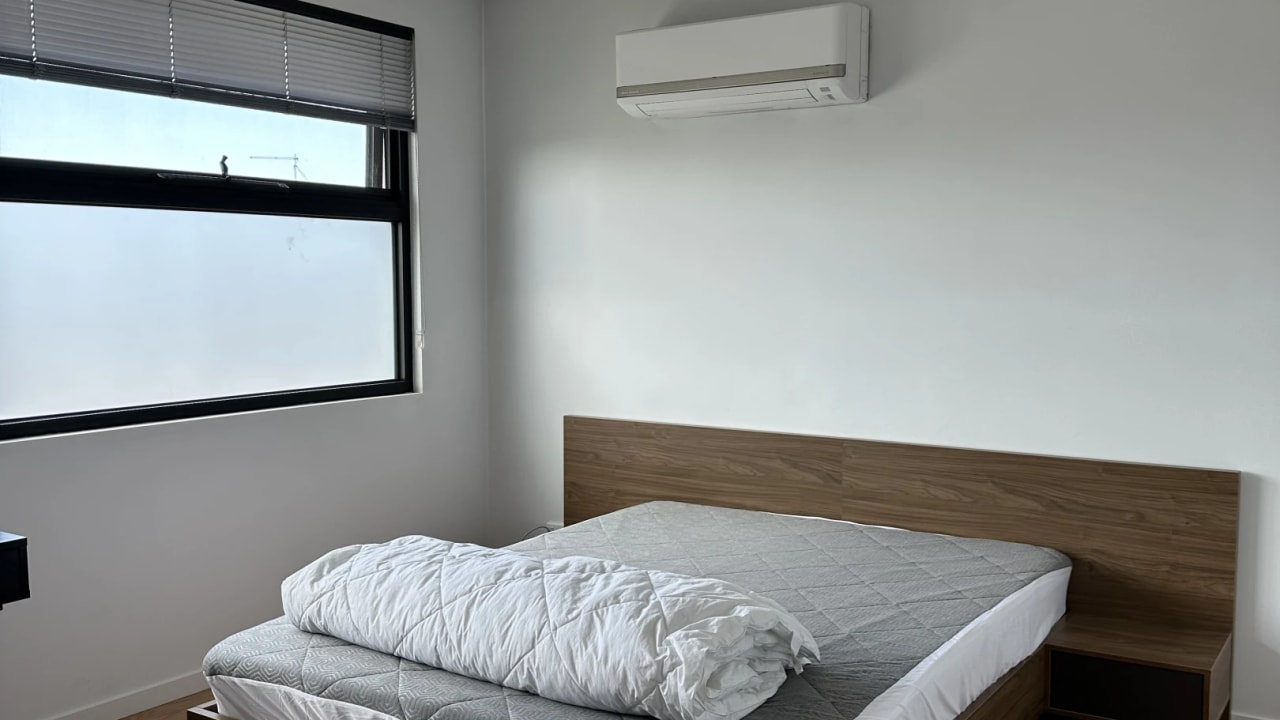 Furnished room with own bathroom