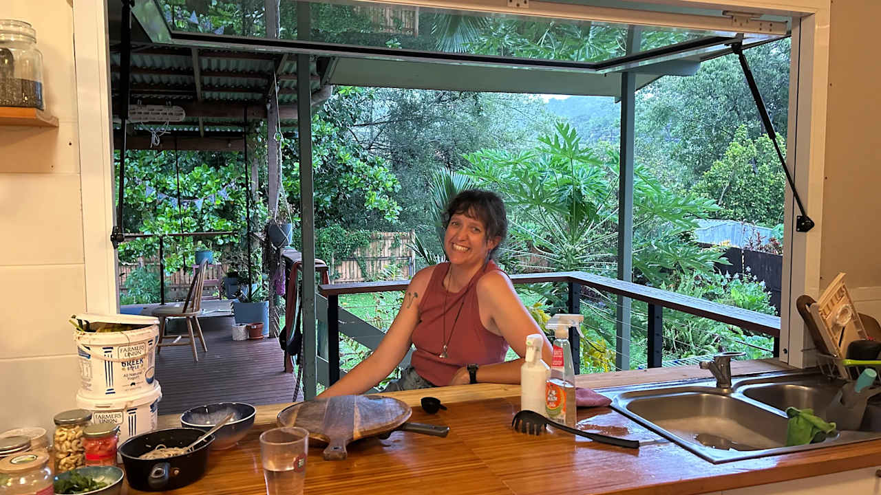 Furnished room in a share house