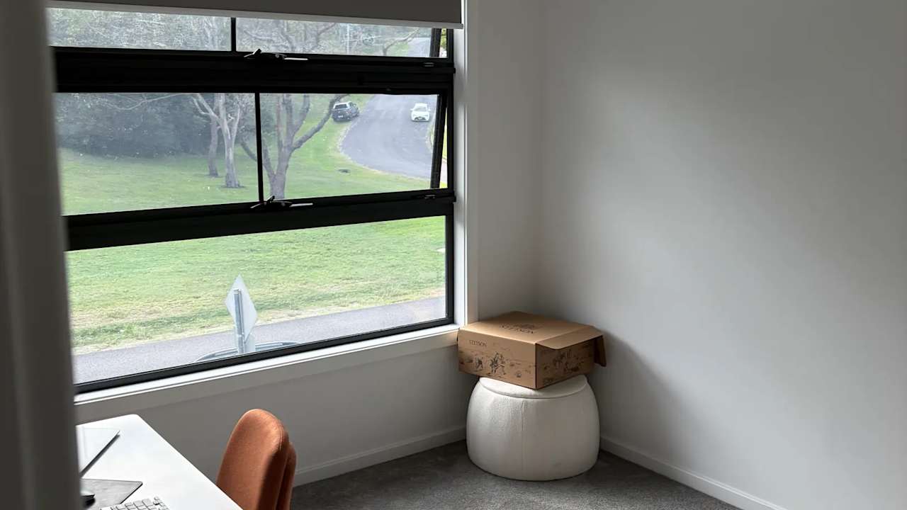 Furnished room with own bathroom