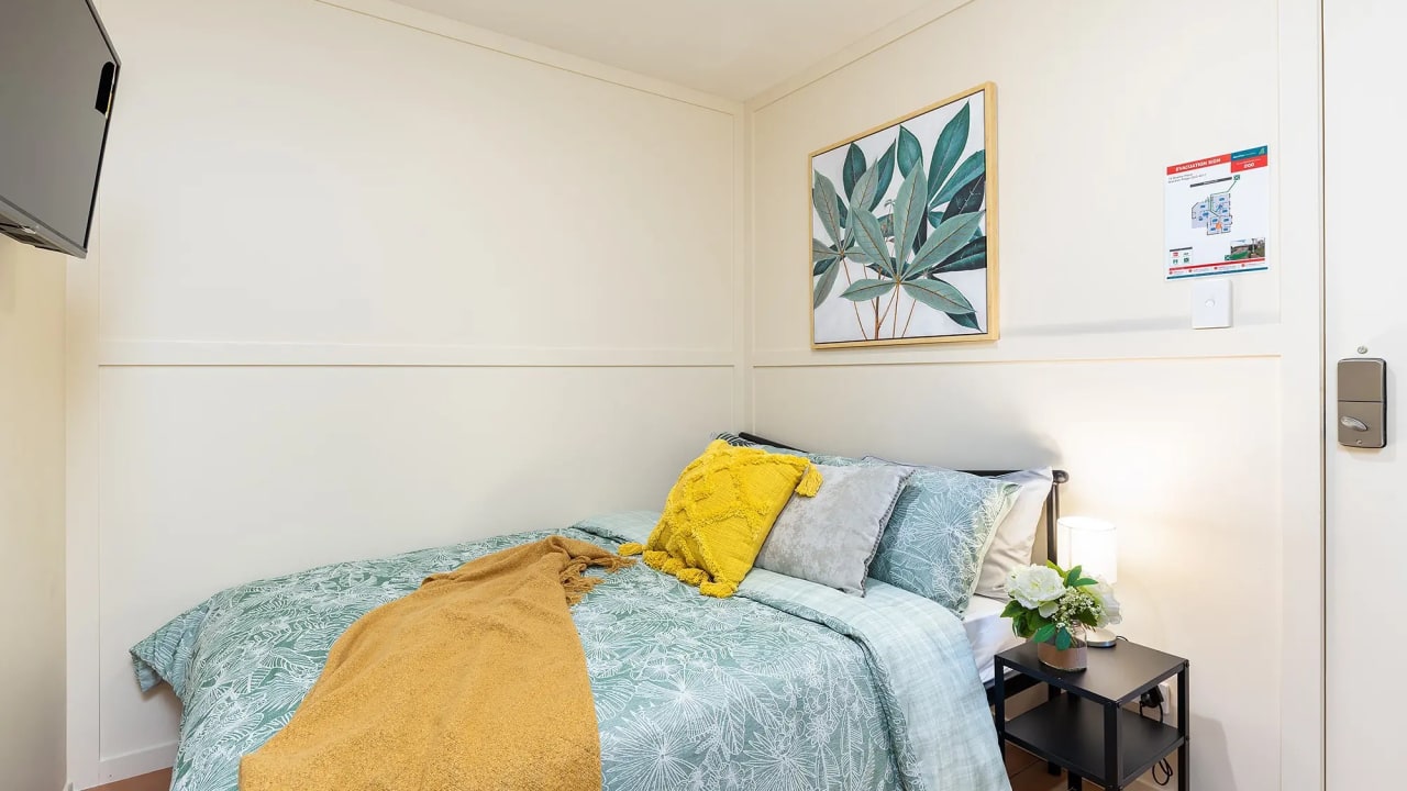 Furnished room granny flat for rent