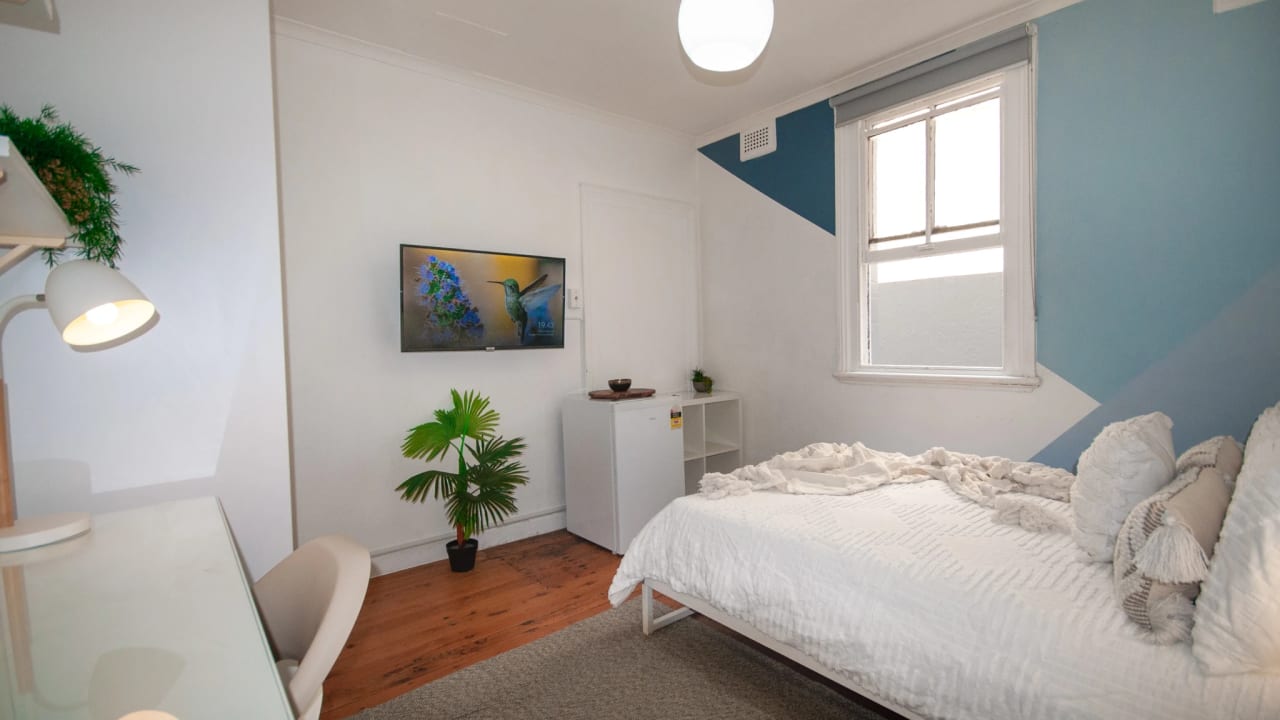 Furnished room in a share house
