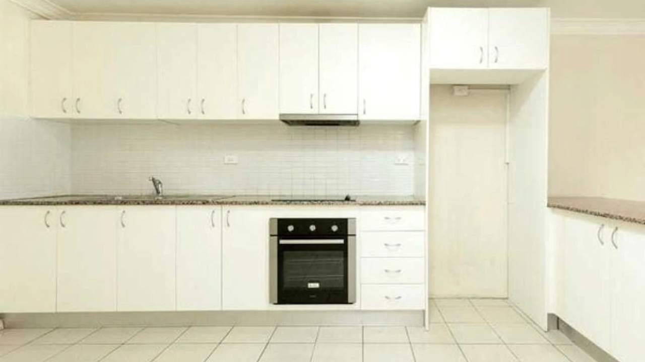 Whole property with 3 rooms for rent