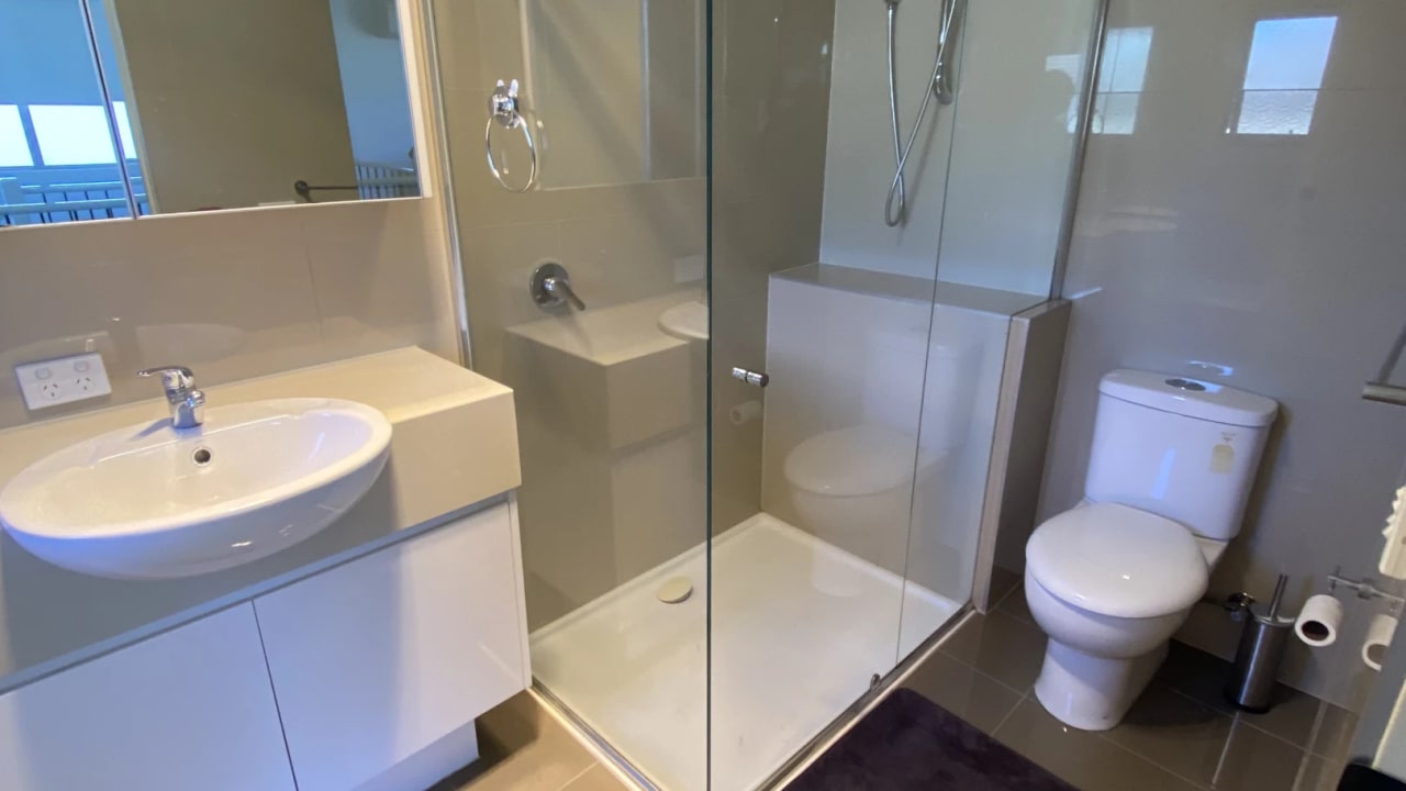 Furnished room in a share house