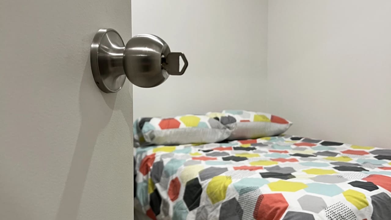 Furnished room in a share house
