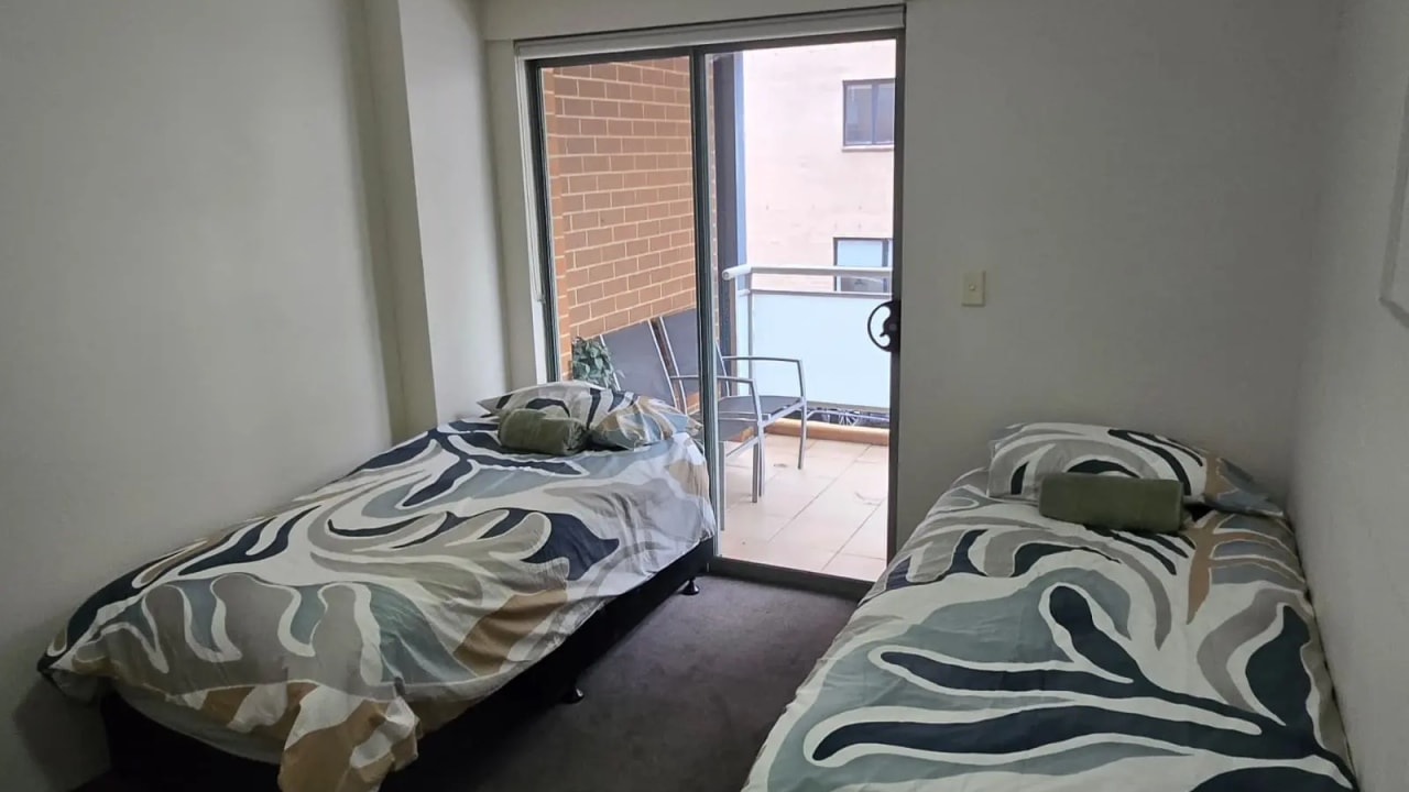 Furnished room in a flatshare