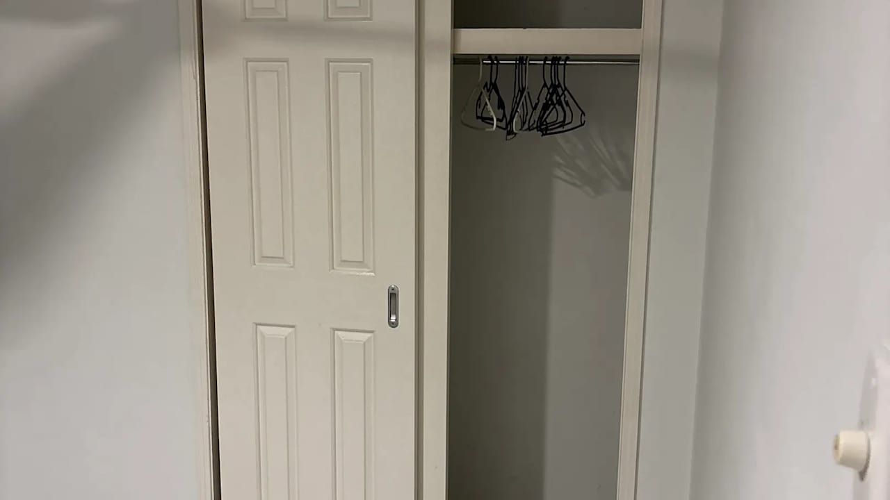 Unfurnished room in a share house