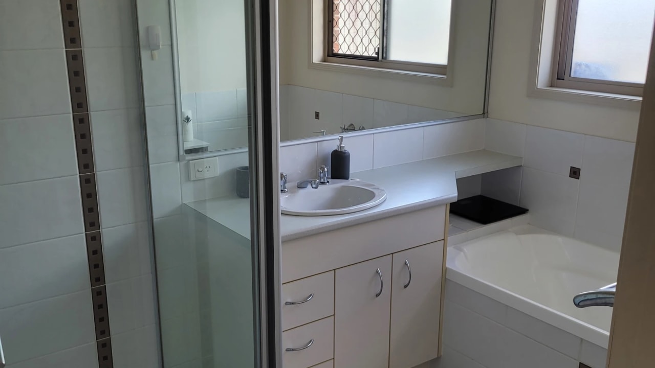Unfurnished room in a share house