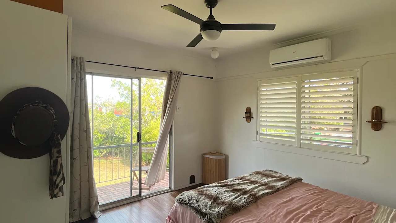 Unfurnished room in a share house