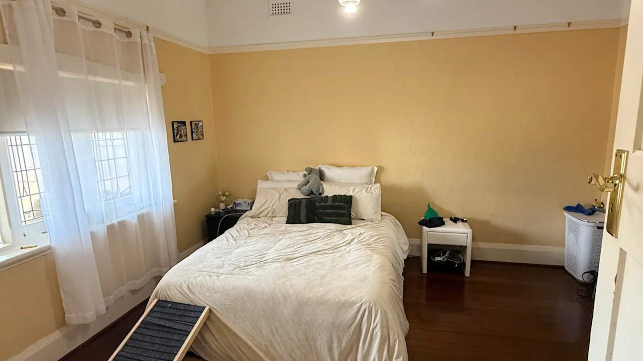 Unfurnished room in a share house