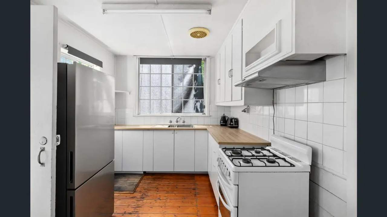 Whole property with 4 rooms for rent