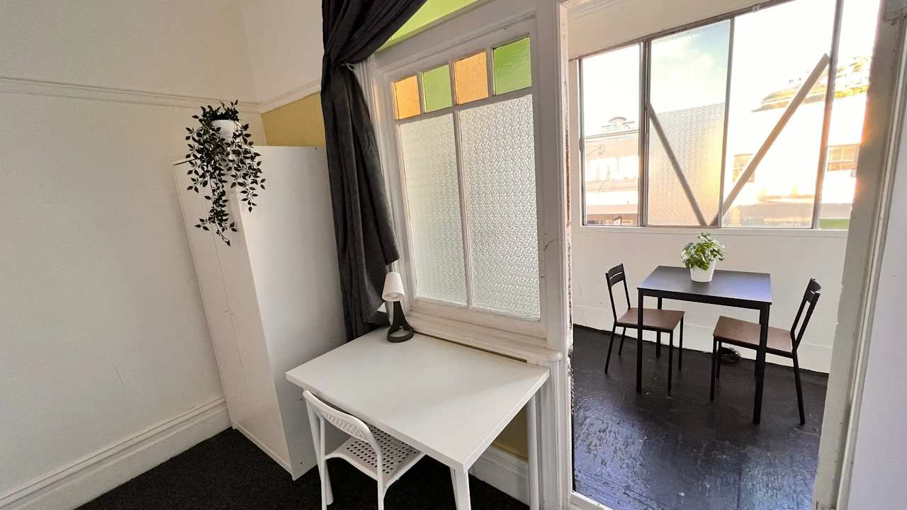 Furnished room in a share house