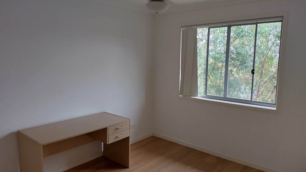 Unfurnished room in a flatshare