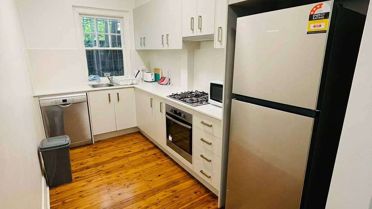 Furnished room in a flatshare