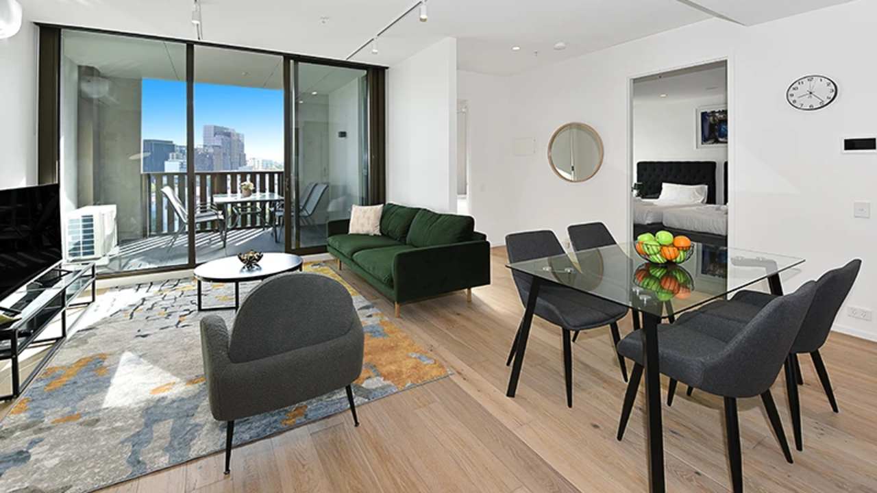 Whole property with 2 rooms for rent