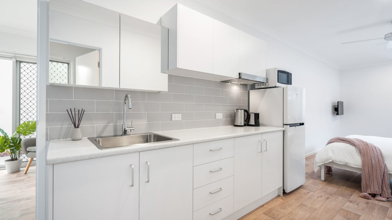 Furnished room studio flat for rent