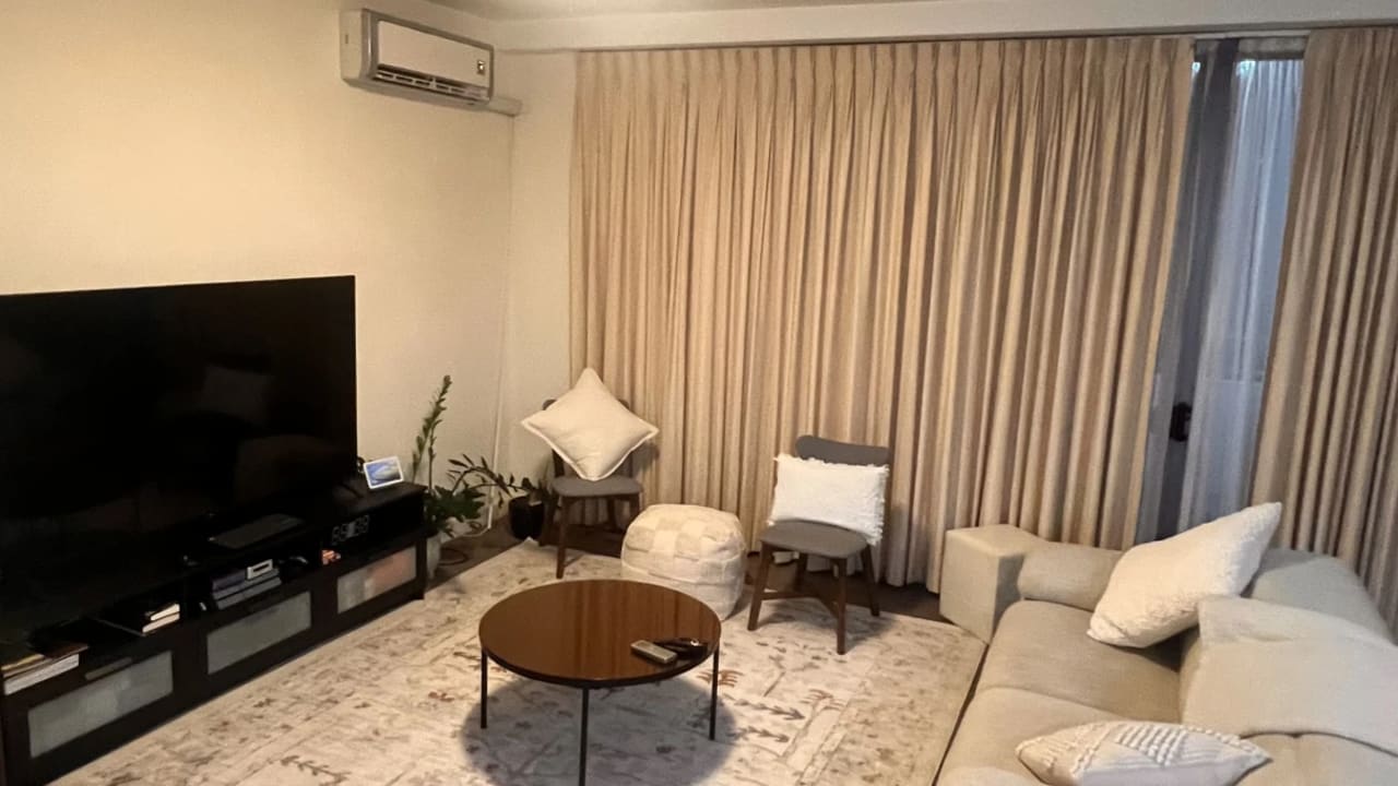 Furnished room in a flatshare