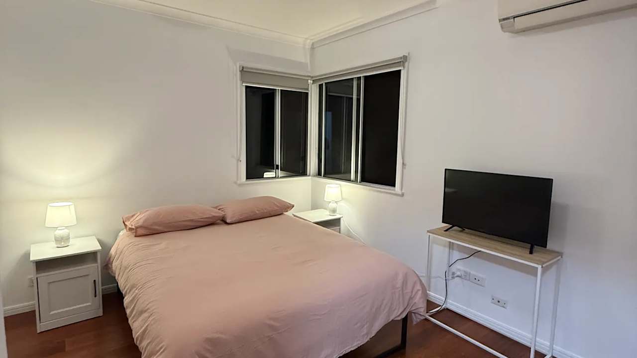 Room in a share house
