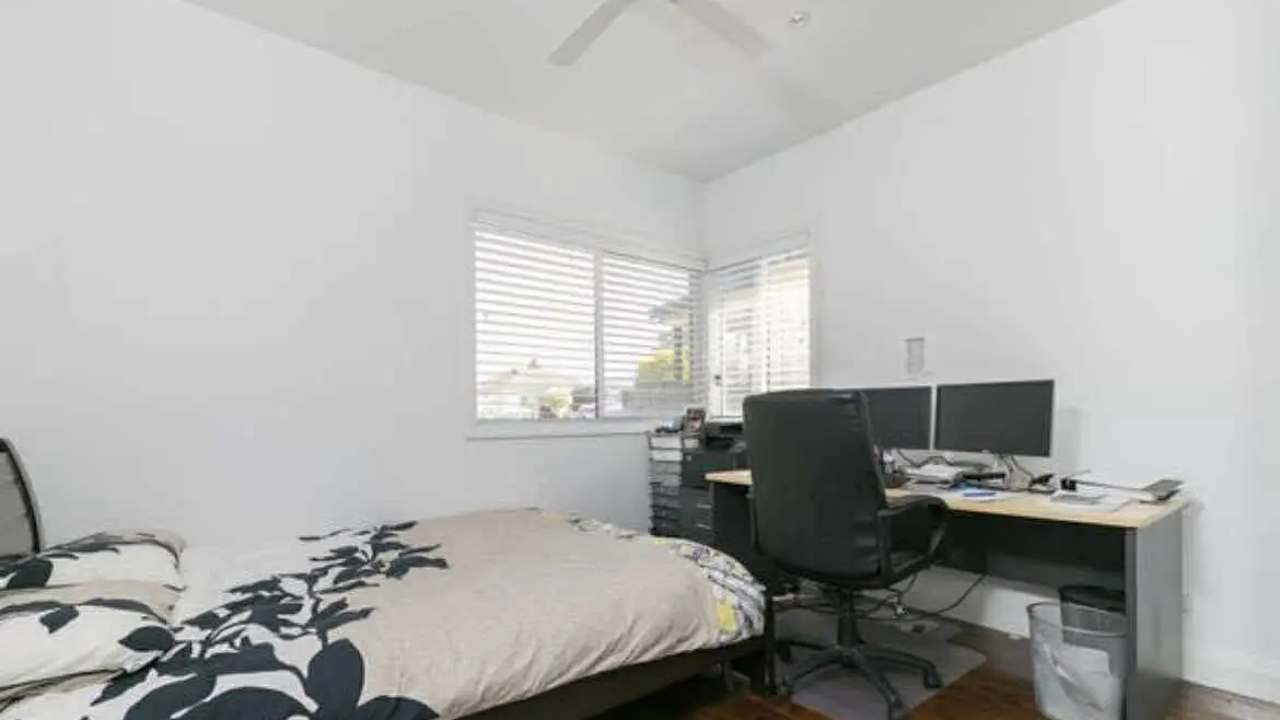 Unfurnished room in a share house