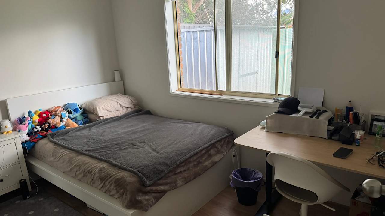 Furnished room in a share house