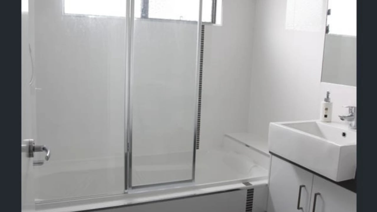 Whole property with 3 rooms for rent