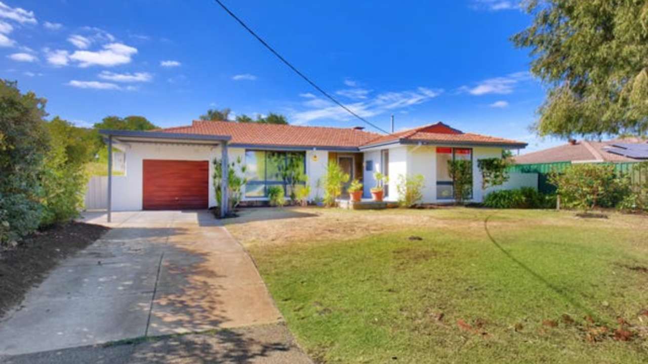 Whole property with 4 rooms for rent