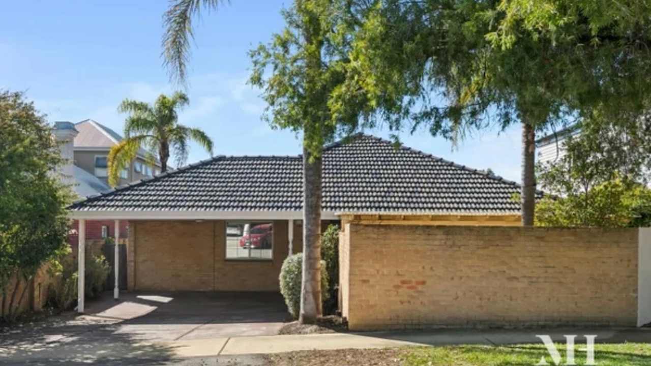 Whole property with 2 rooms for rent