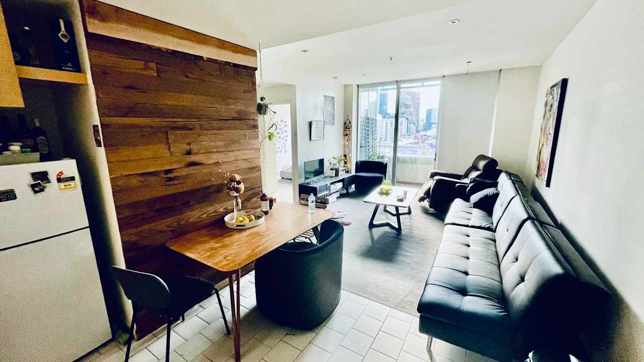 Whole property with 2 rooms for rent