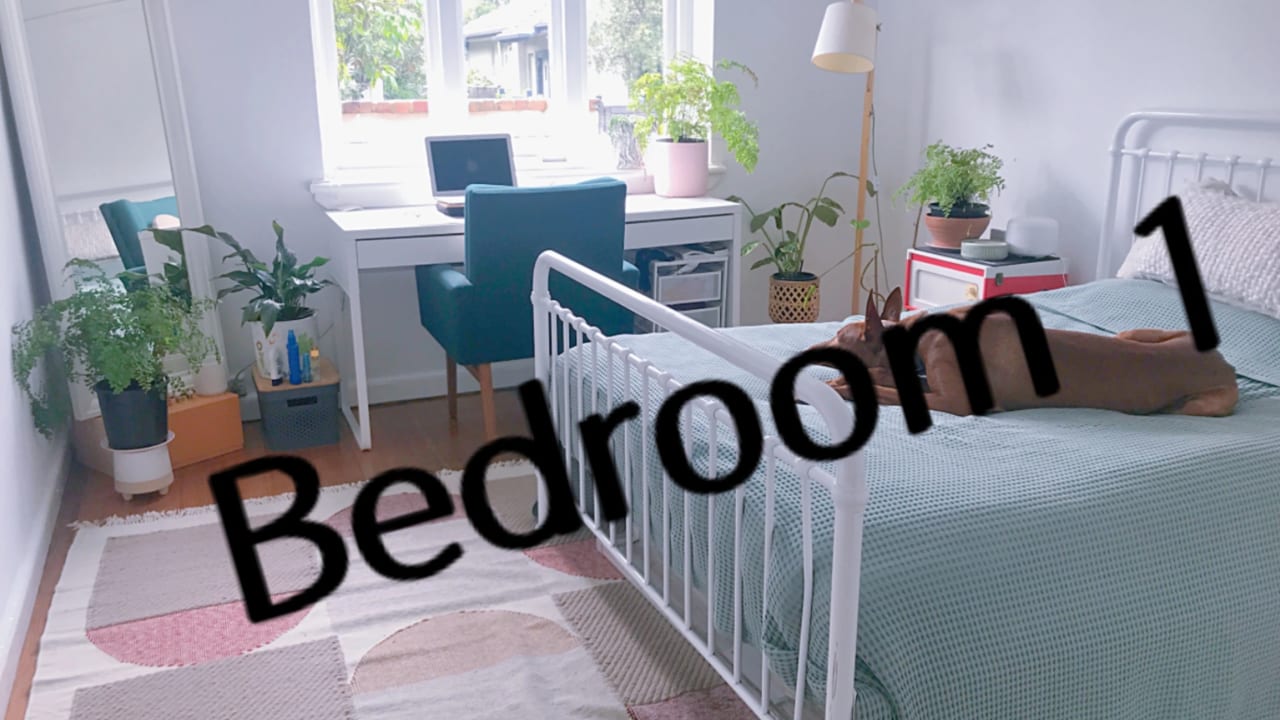 Furnished room in a share house