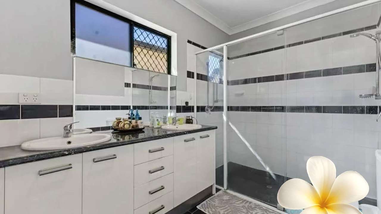 Furnished room with own bathroom