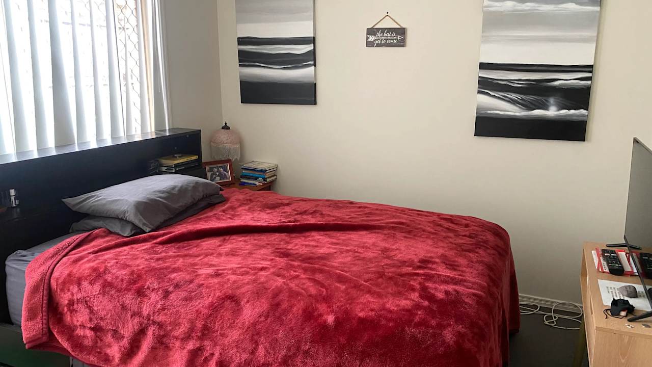 Room in a share house