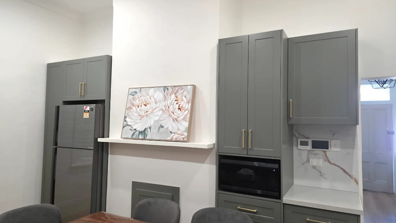 Furnished room in a share house