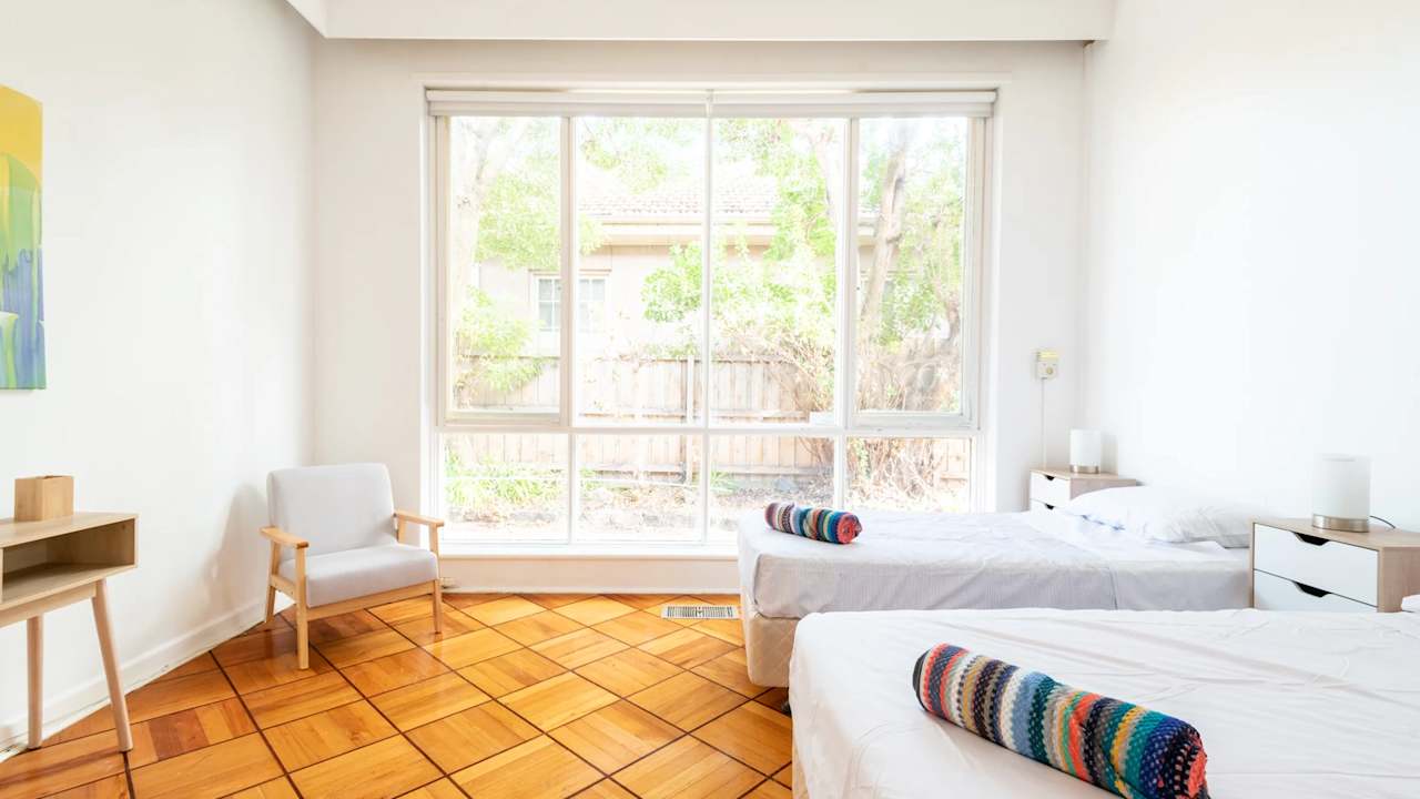 Furnished room in a share house
