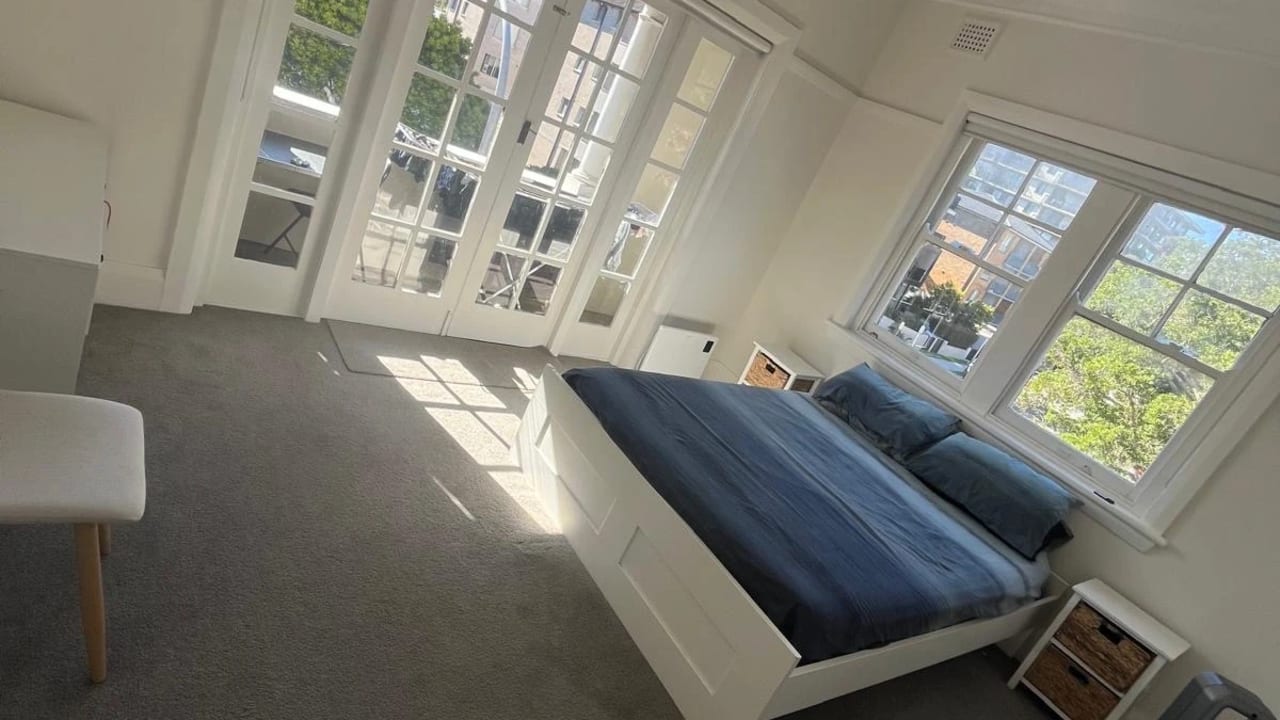 Whole property with 2 rooms for rent