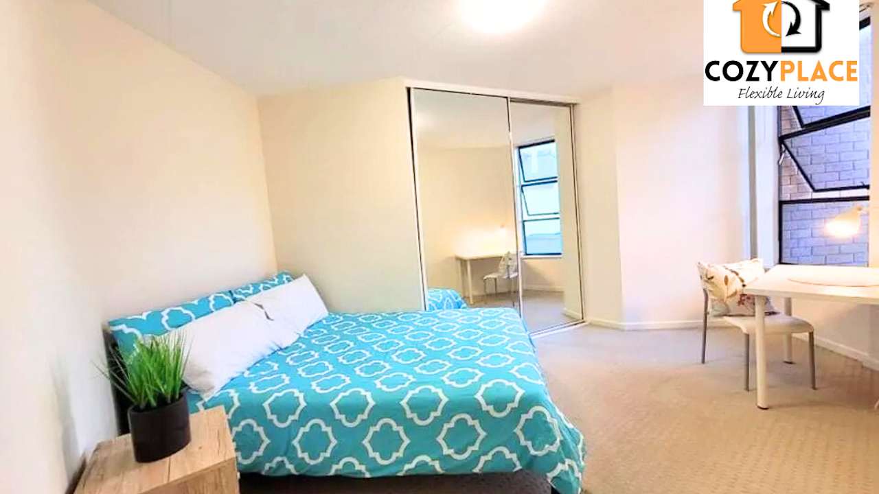 Furnished room with ensuite in a flatshare