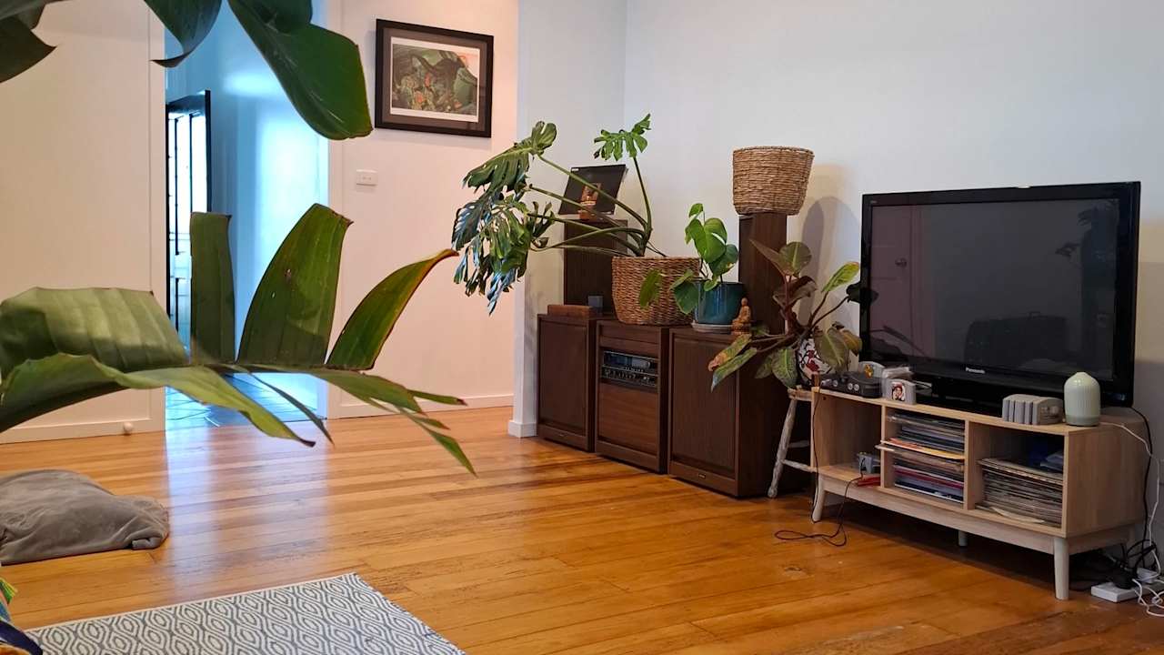 Unfurnished room in a share house