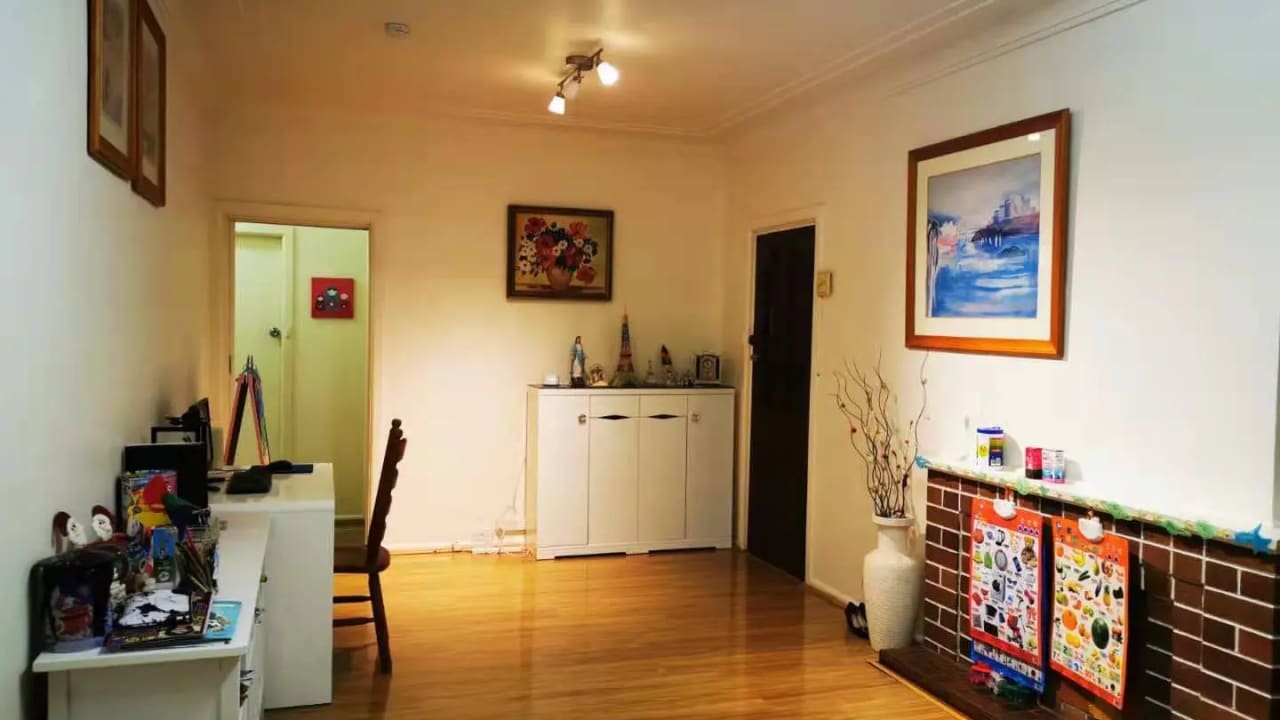 Furnished room in a share house