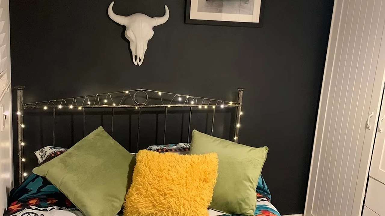 Furnished room with own bathroom