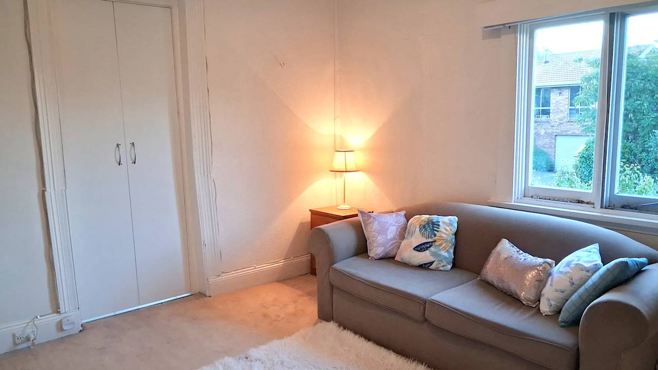 Furnished room with own bathroom