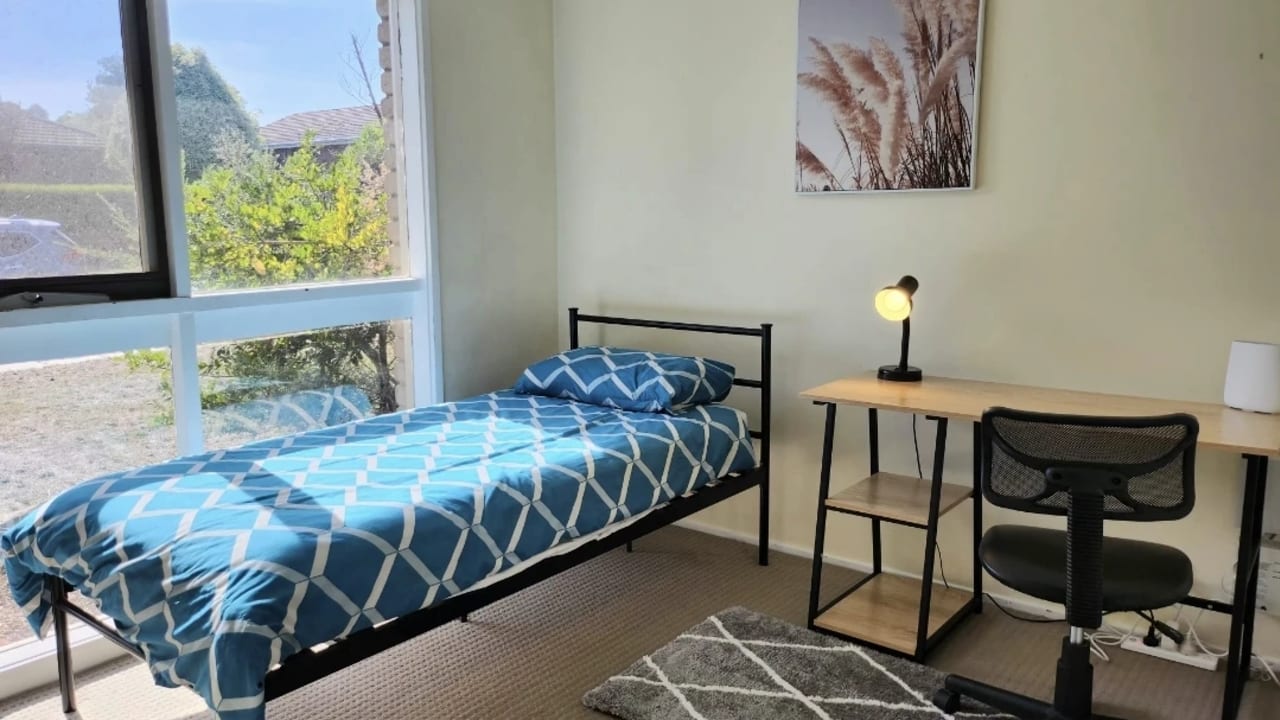 Furnished room in a share house