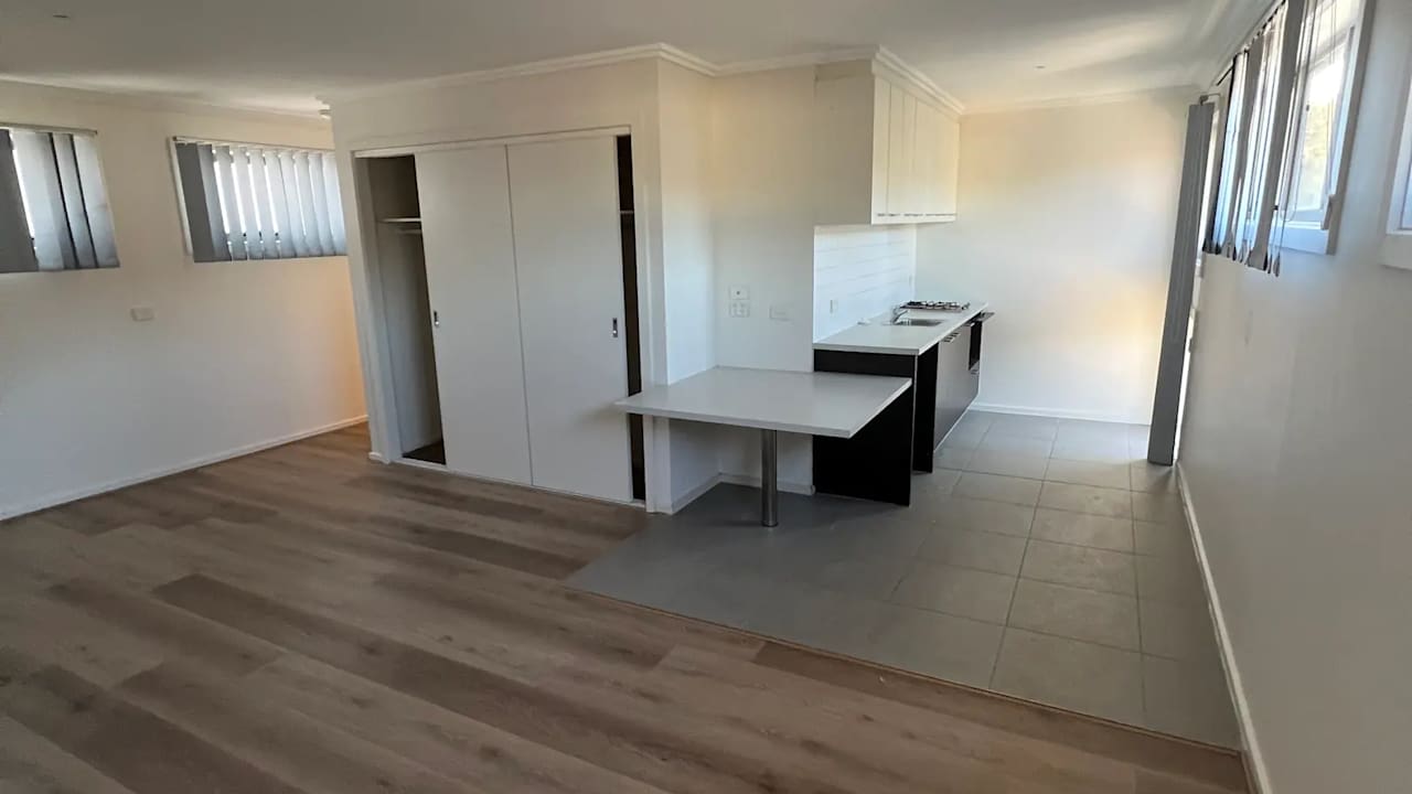 Furnished room studio flat for rent