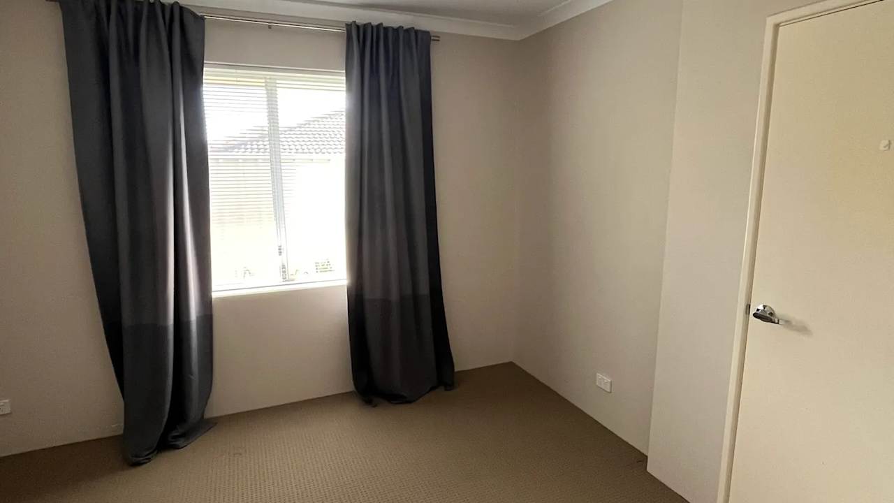 Room in a share house